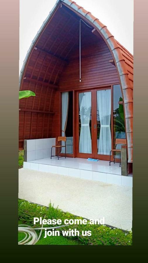 Keramas Surf Camp Hotel Exterior foto